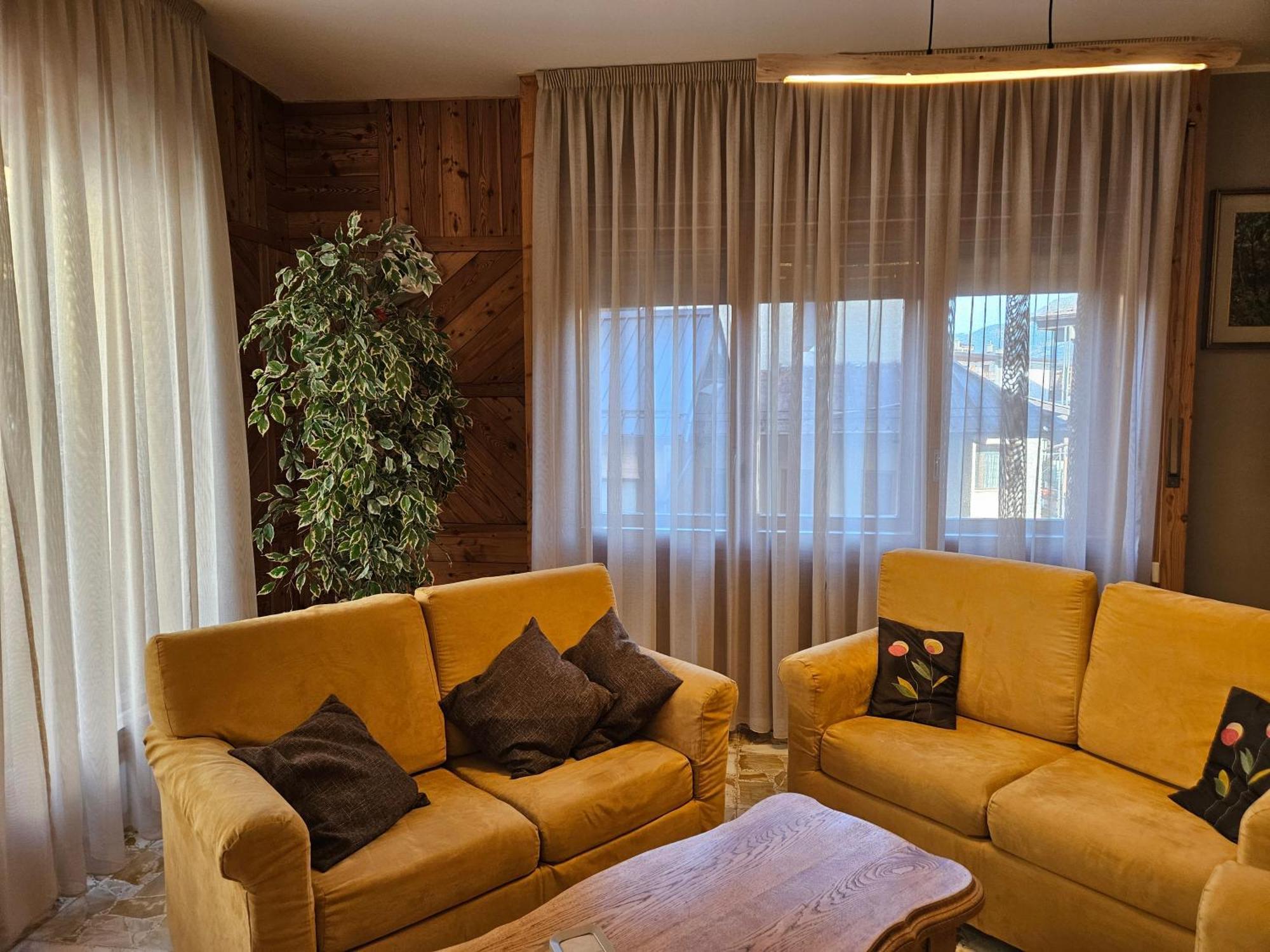 Hotel Holiday Debili Саузе-д'Ульс Экстерьер фото